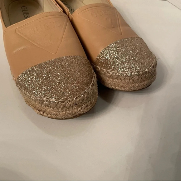 ✨ Guess Glitter Flats! Woman’s Size 7.5 ✨ - Picture 3 of 8